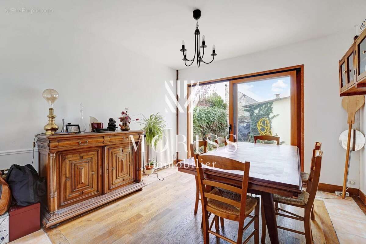 Maison à IVRY-SUR-SEINE