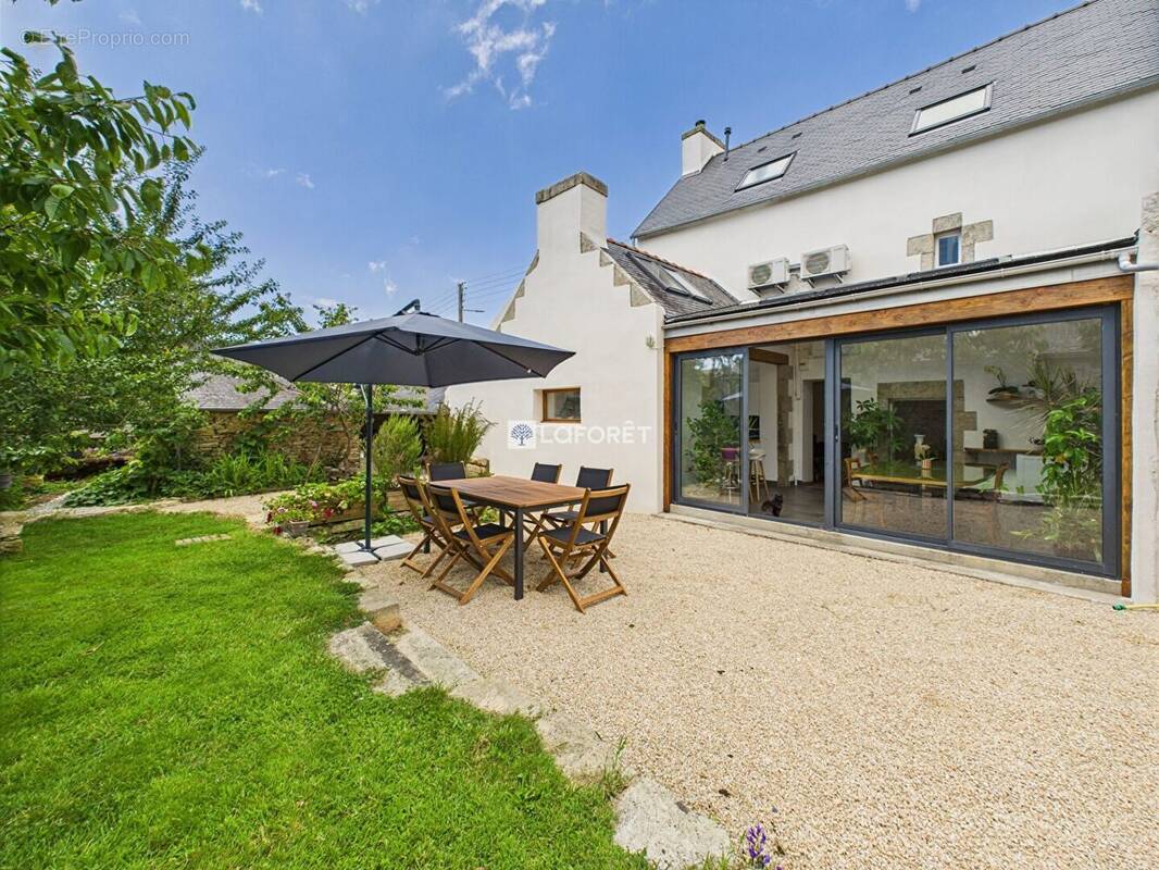 Maison à PLONEOUR-LANVERN