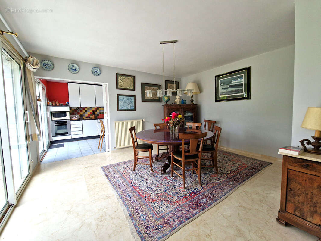 Maison à SAINT-SEBASTIEN-SUR-LOIRE