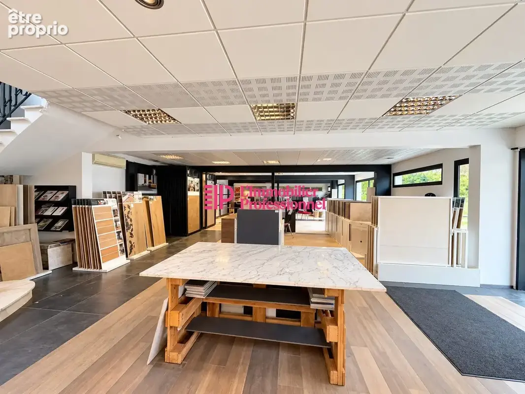 Commerce 2 566 m² à vendre à Guidel (56520) - photo 2