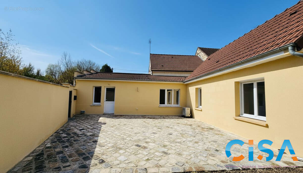 Maison à LAIGNEVILLE