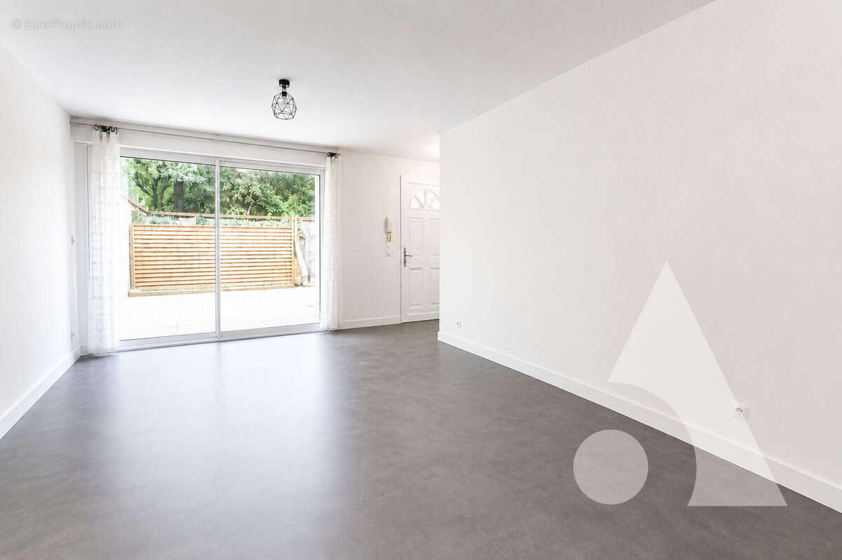 Maison de ville 3 pièces 60m2 - centre ville Pierrelaye - photo 4