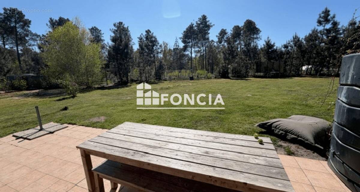 Maison à CERANS-FOULLETOURTE