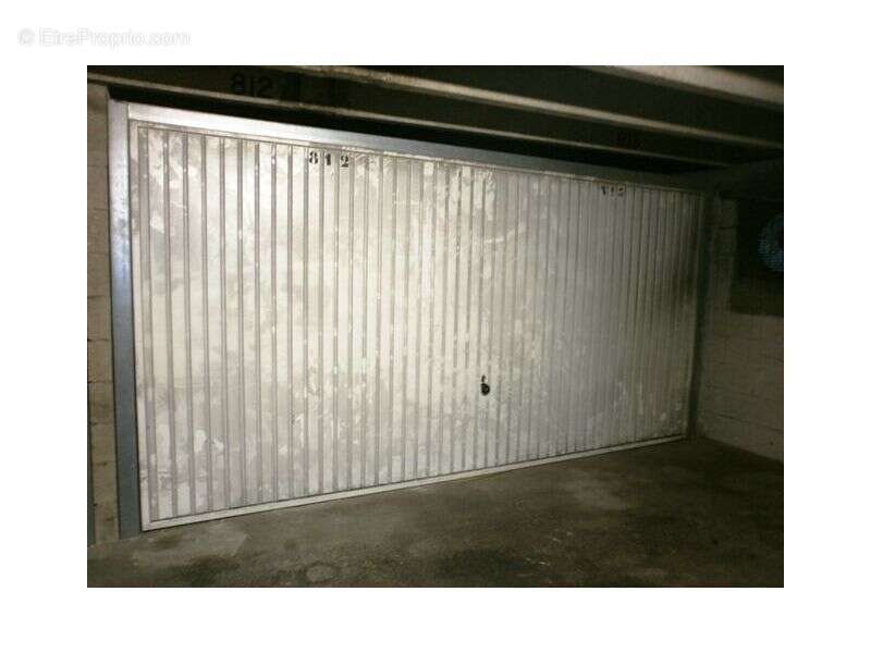 Parking à FONTENAY-SOUS-BOIS