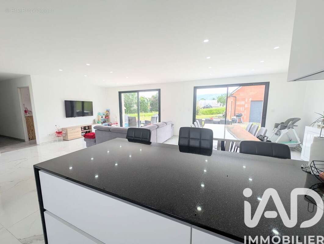 Maison 116 m² à Merilheu  - photo 8