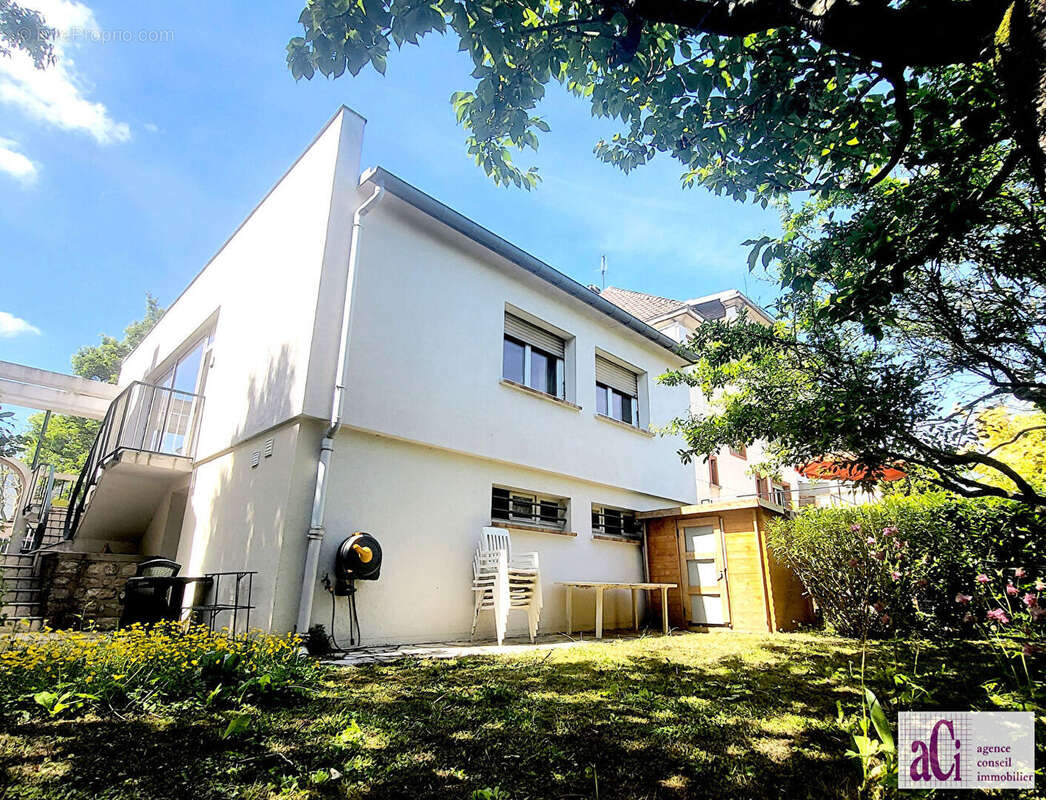 Maison à CHEVILLY-LARUE