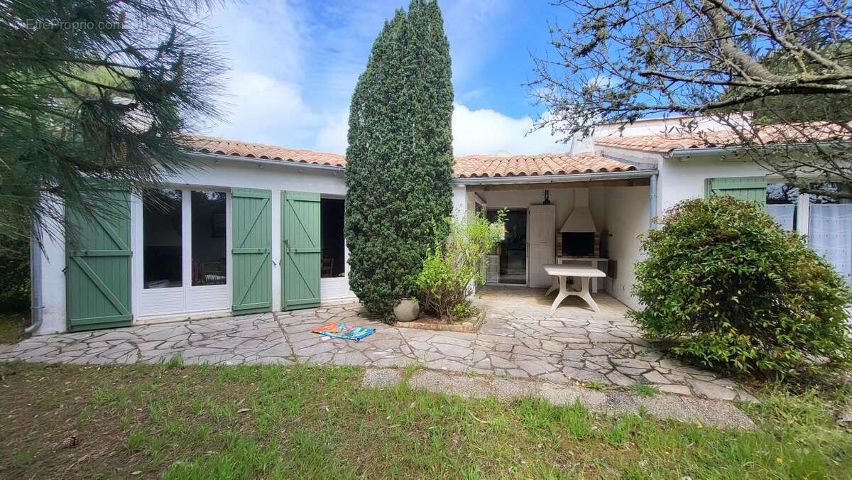 Maison à LA COUARDE-SUR-MER