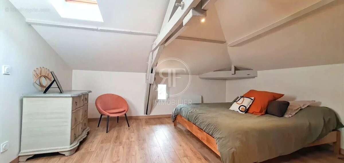 Maison à CASTILLON-LA-BATAILLE