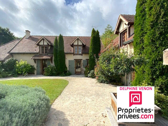 Propriété avec piscine à 2 pas de la Loire sur un parc arboré de 8900 m² à Germigny Des Prés - photo 3