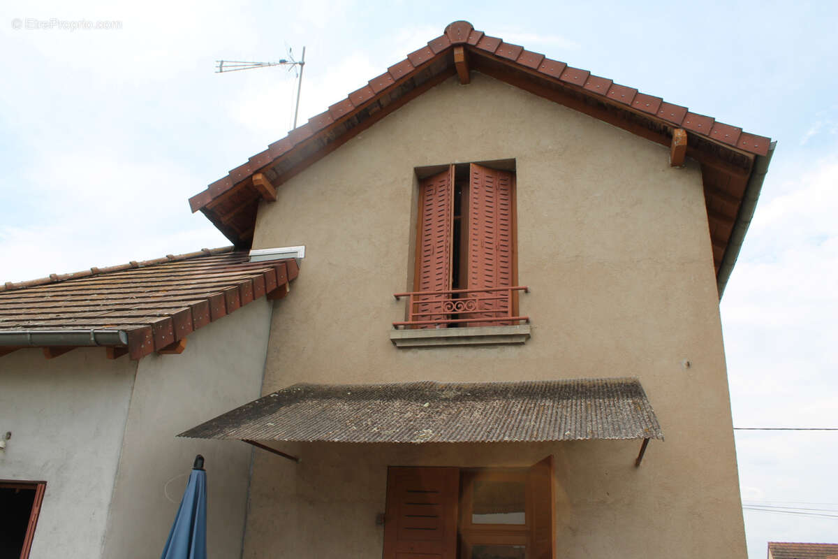 Maison à COSNE-D'ALLIER