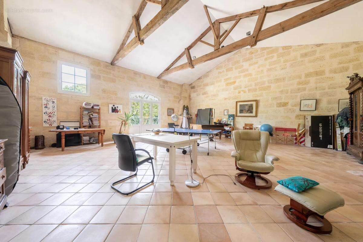 Maison à AMBES