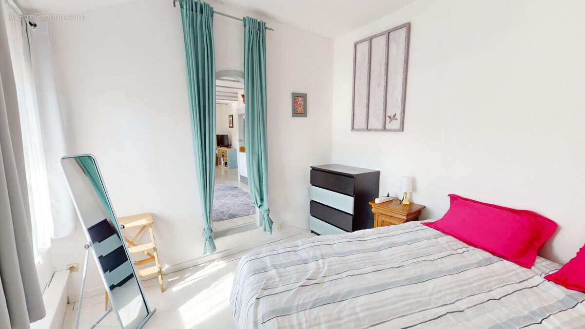 Appartement à SAINT-REMY-LES-CHEVREUSE