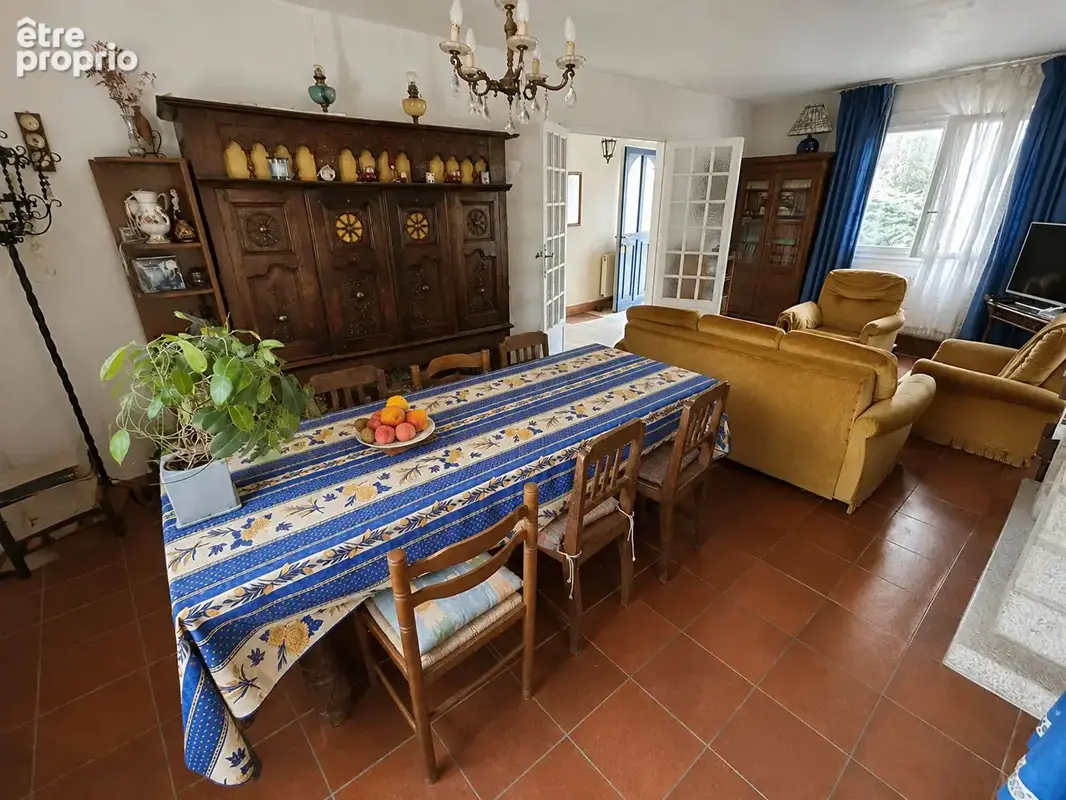 Maison à vendre à 400 m du centre de Pont L'Abbé - 4 chambres sur terrain de 1500 m² avec dépendance. - photo 4