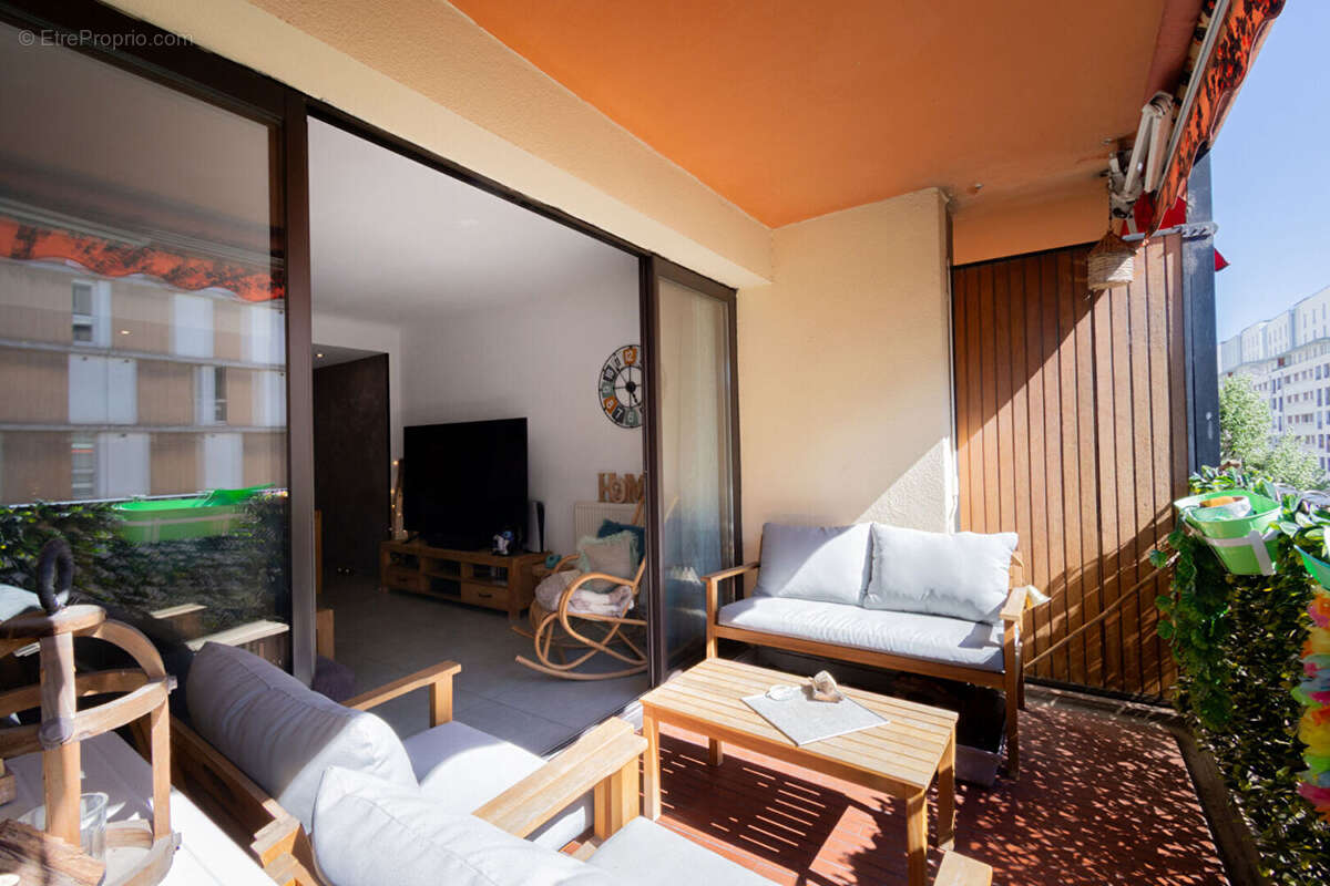 Appartement à MARSEILLE-2E