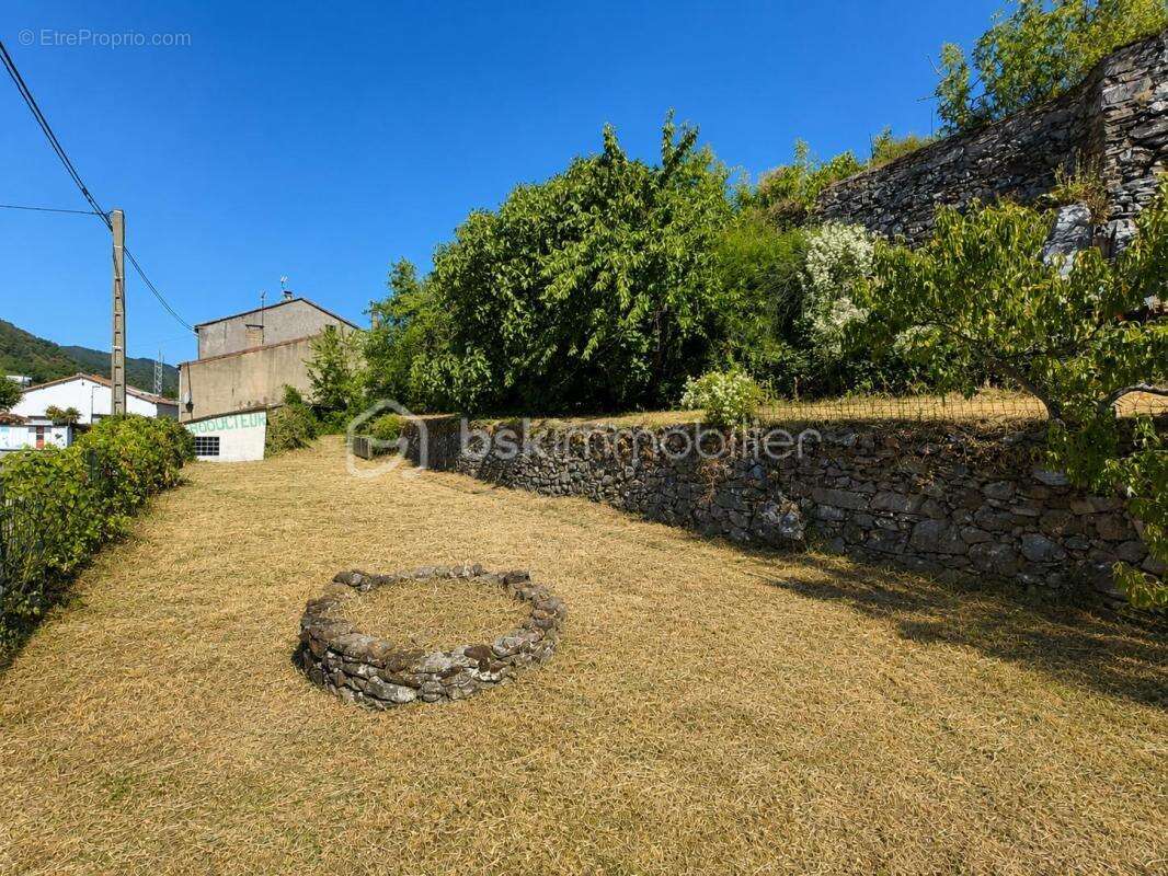 Maison de village avec terrain - terrasse et grand garage - photo 6
