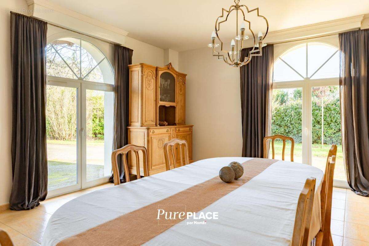 Maison/Villa T7 de 390 m² à Saint-Jory 31790 - photo 4