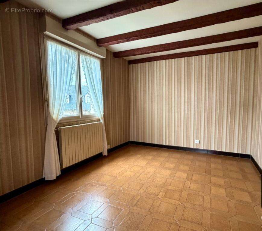 Maison à PLOUGONVEN