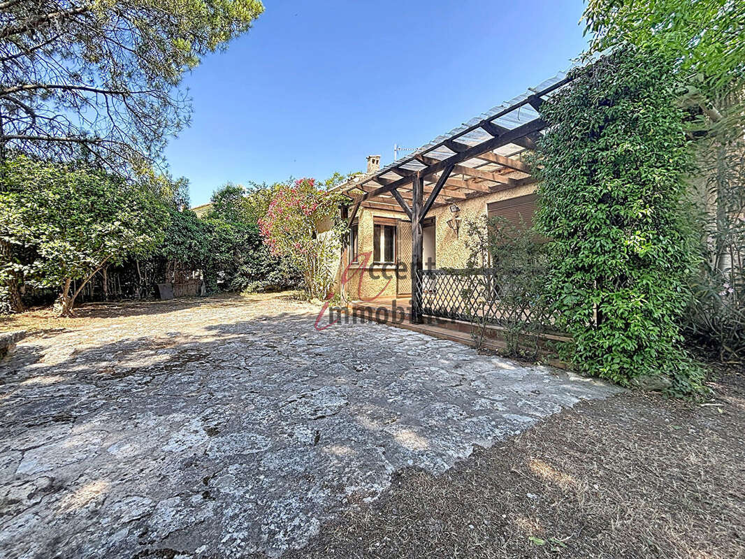EXCLUSIVITE Cavaillon :Maison 4 pièce(s) 107 m2 sur 1068 m² de terrain - photo 4