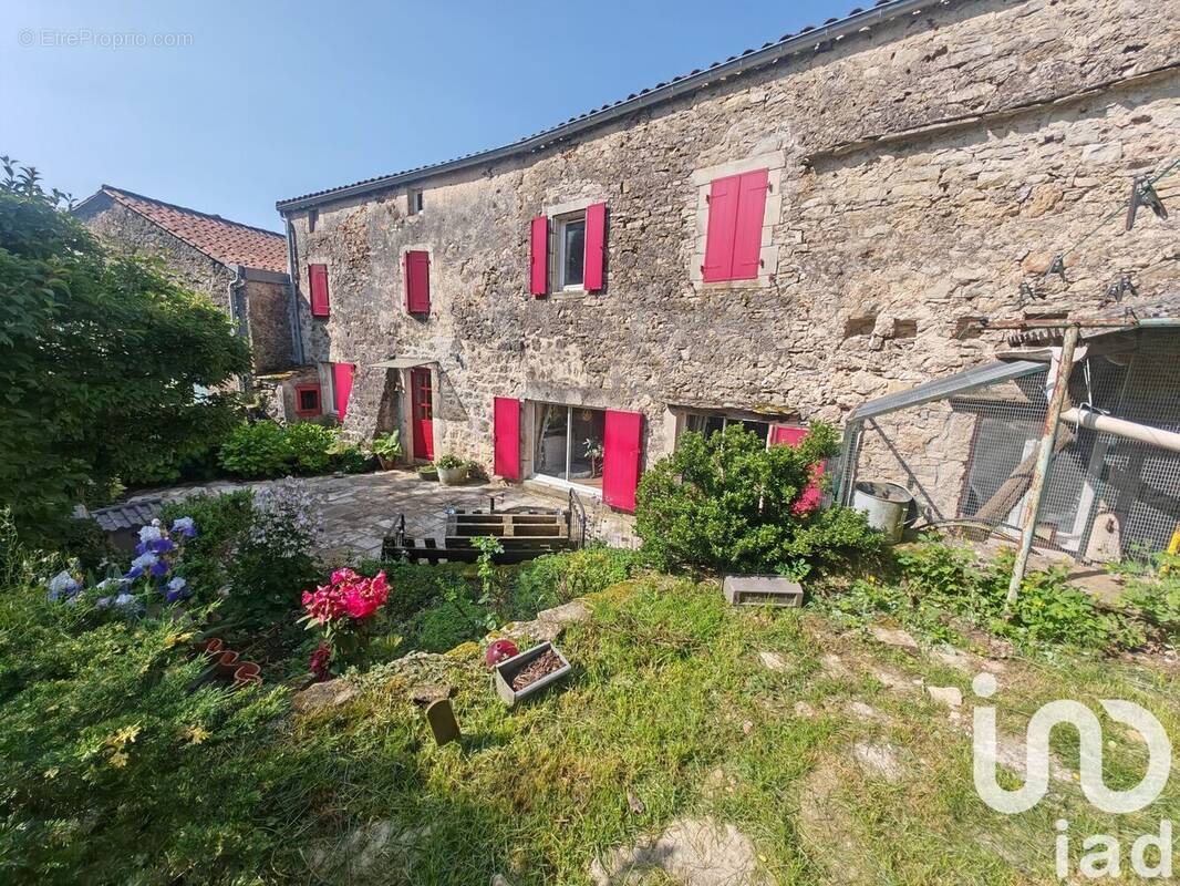 Photo 1 - Maison à CORNUS