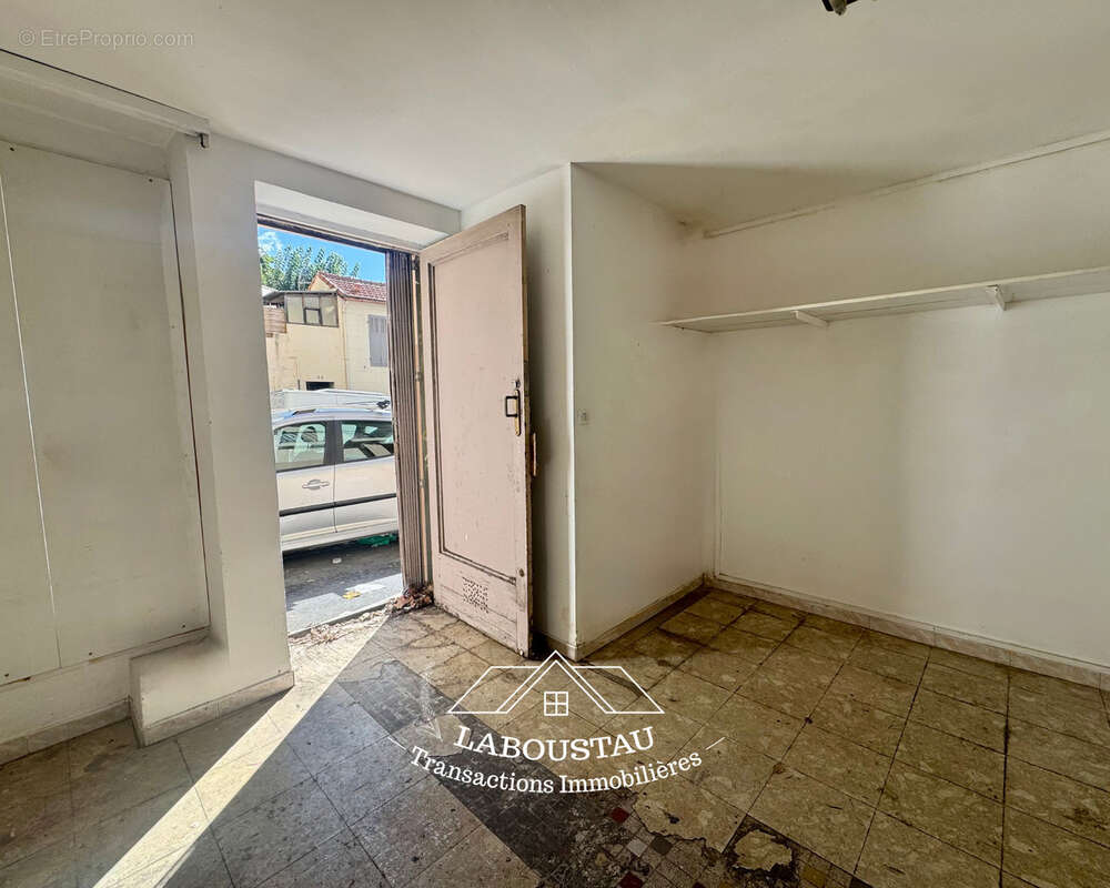 Commerce à MARSEILLE-14E