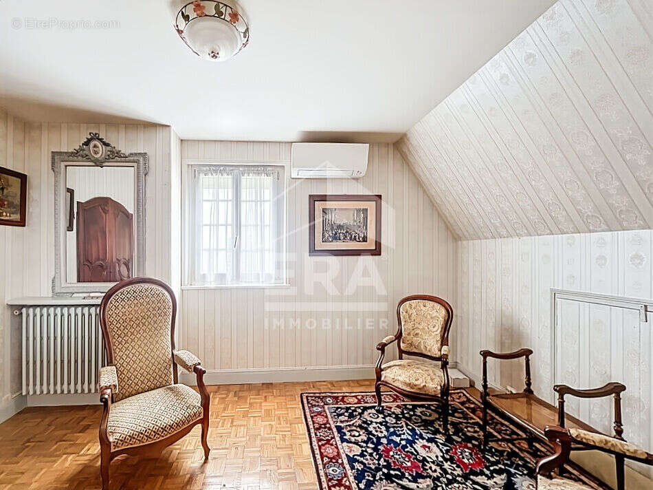 Maison à ARPAJON