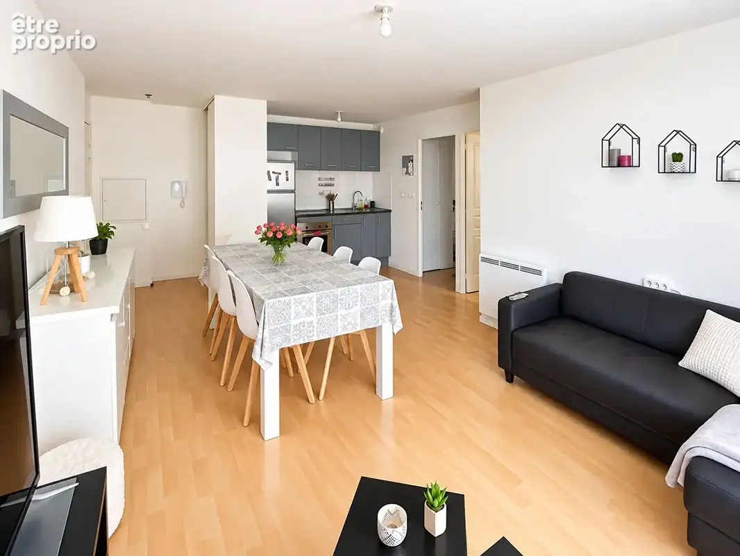 Appartement à BEUVRAGES