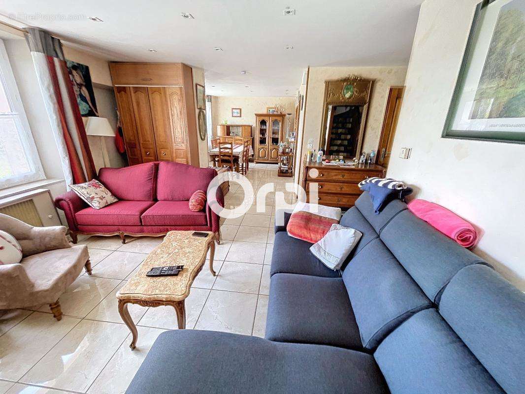 Maison à HARDRICOURT