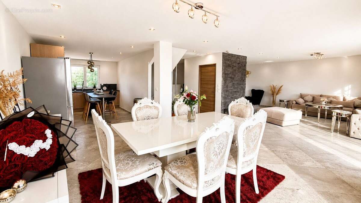Maison 192 m² à Ecquevilly  - photo 2