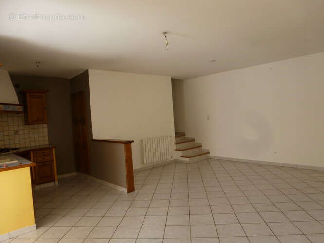 Maison à UCHAUX