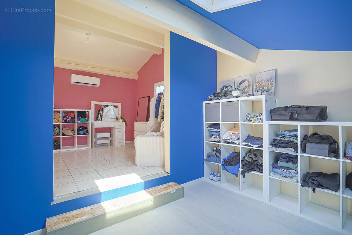 Maison à SOLLIES-TOUCAS