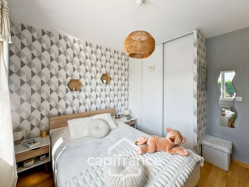 Maison à BOUGE-CHAMBALUD