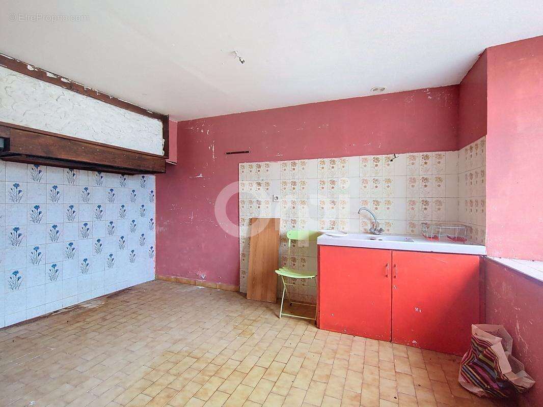 Maison à DOMMARTIN-LE-SAINT-PERE