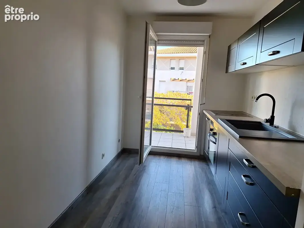Aix La Duranne Appartement  T2 avec terrasse - photo 4