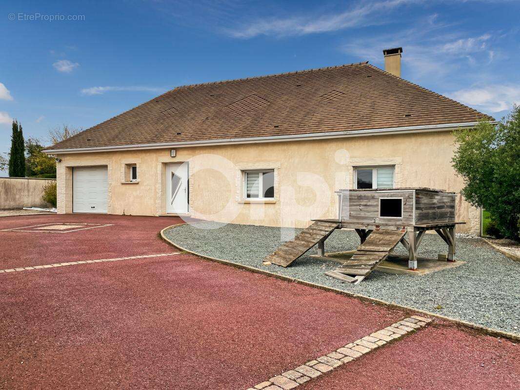 Maison à LA FORET-DU-PARC