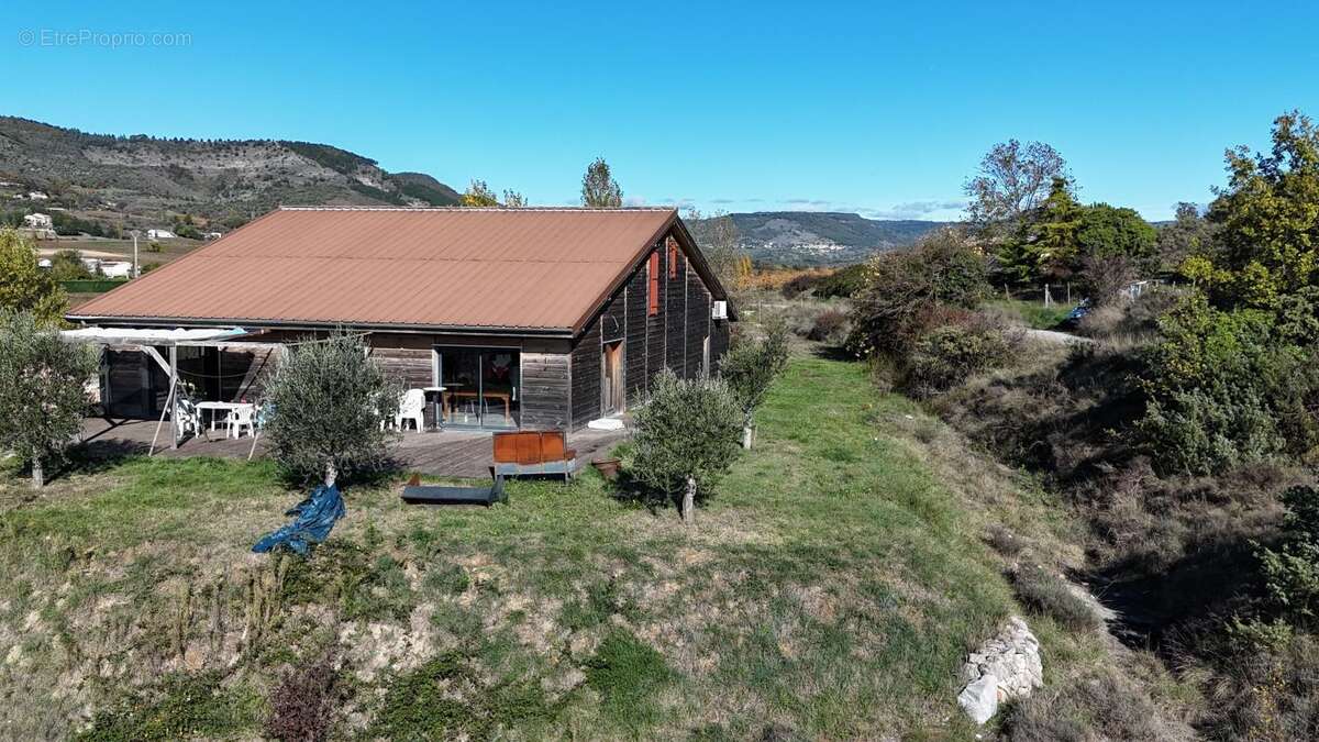 Maison à ALBA-LA-ROMAINE