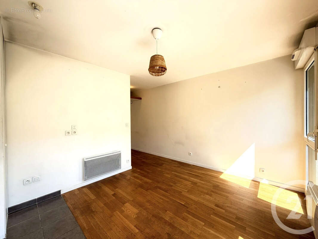 Appartement à MONTROUGE