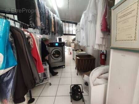 1 n°2 - Commerce à ABBEVILLE