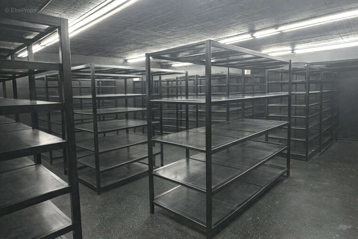 Commerce à LA GAUBRETIERE