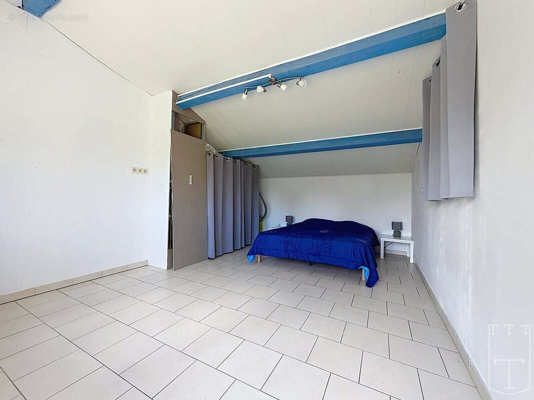 Maison à RUOMS