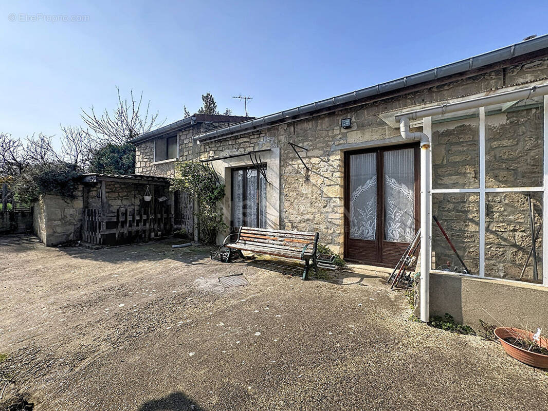 Maison à VILLERS-SOUS-SAINT-LEU