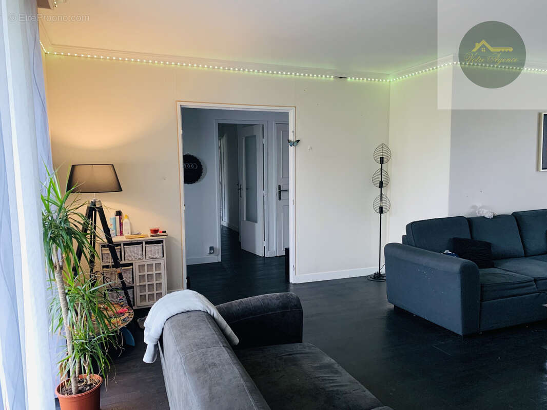 Cheroy plain-pied 3 chambres et un bureau  sur 2200 m2 - photo 19