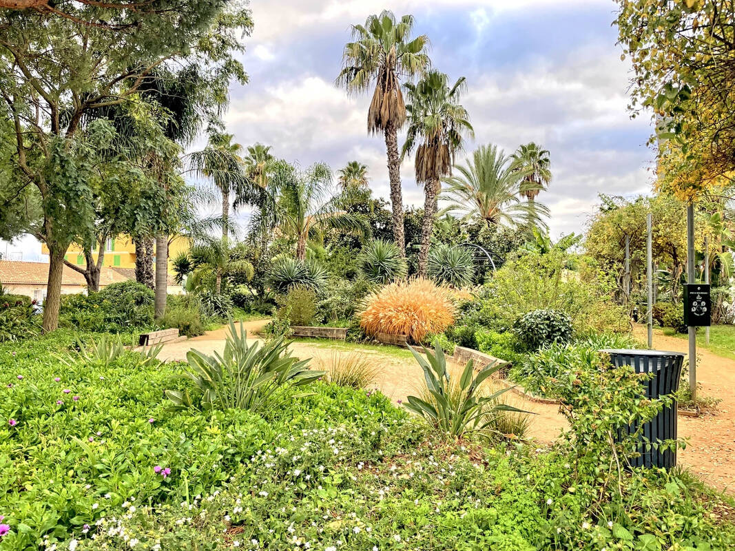 Appartement à LA LONDE-LES-MAURES