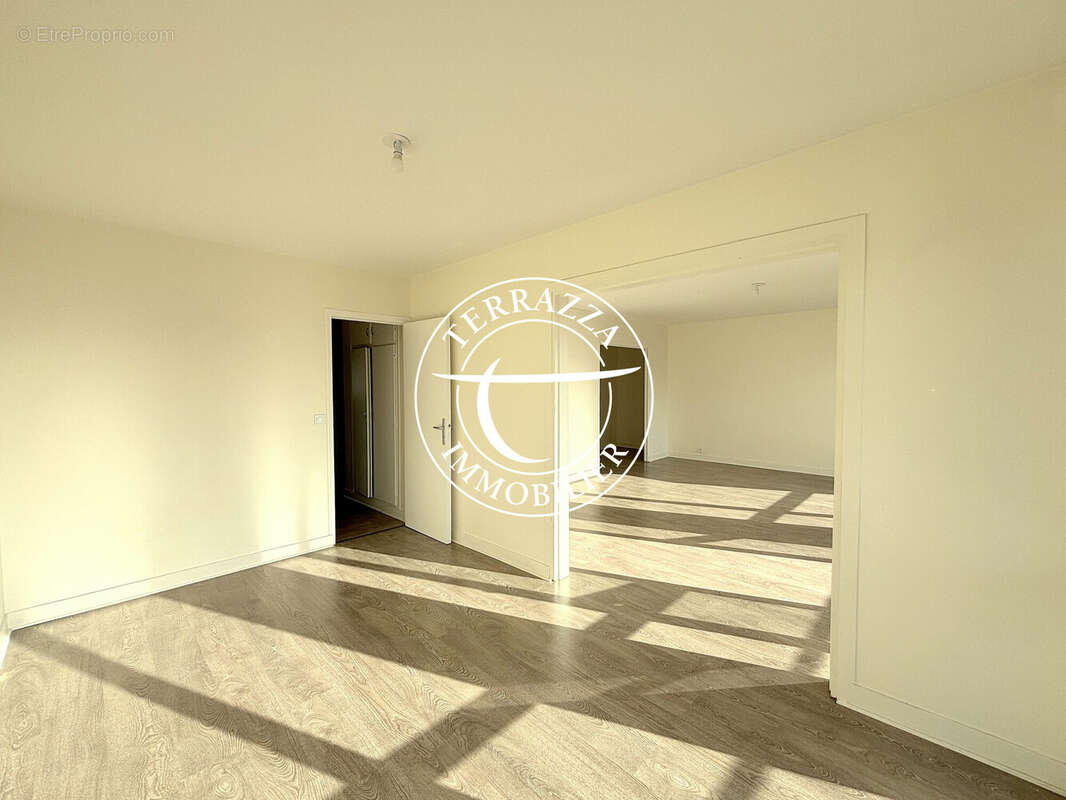 Appartement à LOUVECIENNES