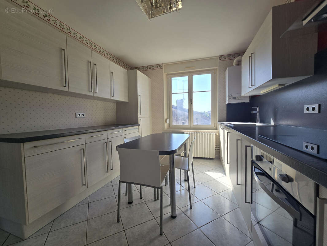 Frouard / centre ville : appartement t3 + t2 indépendant - photo 4