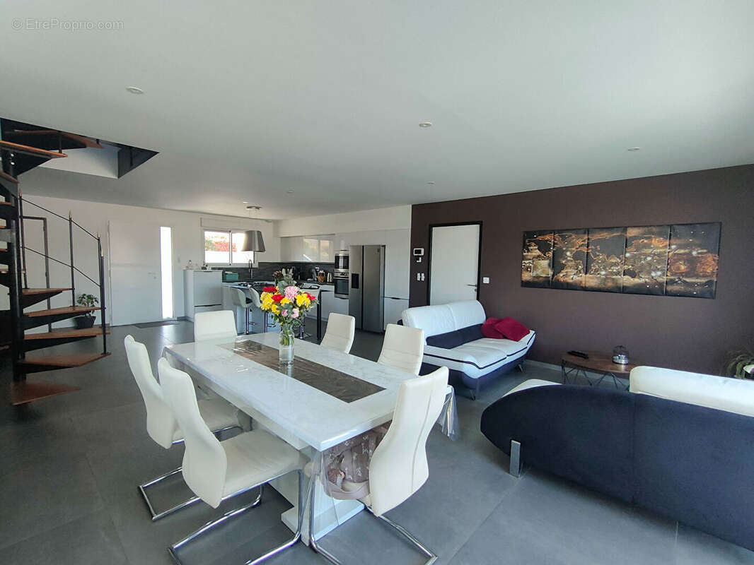 Maison à CHATEAU-GONTIER