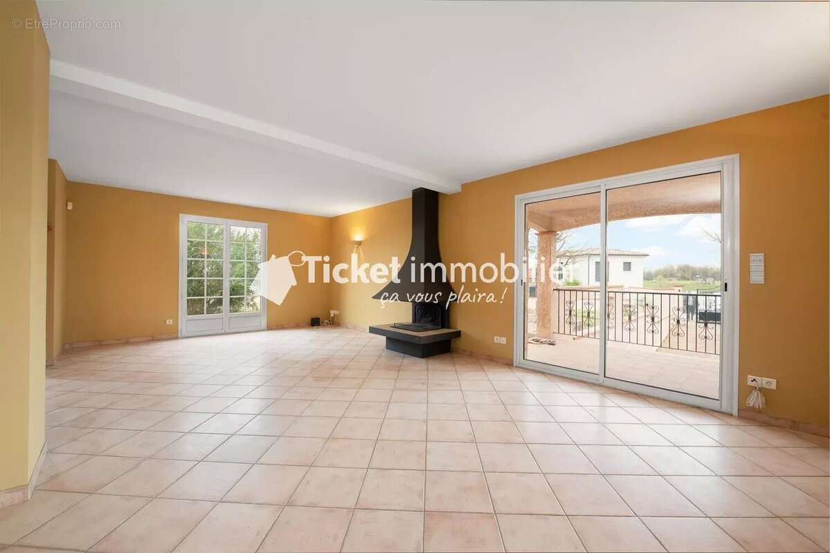 Maison à CORNEBARRIEU