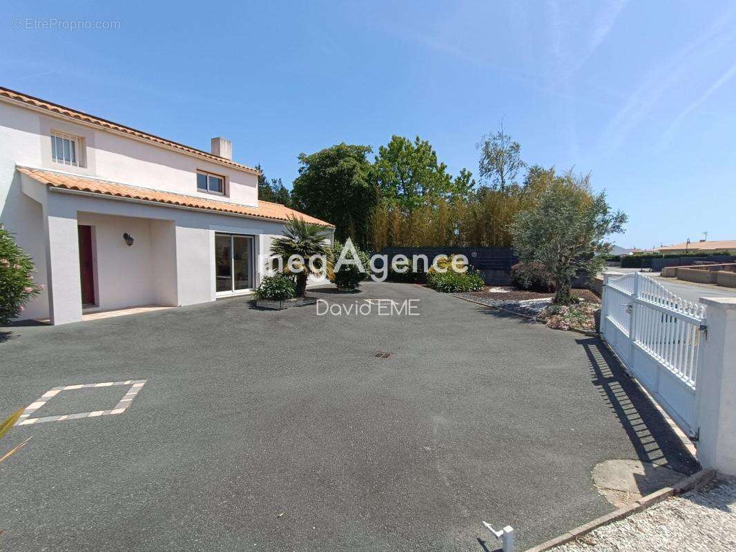 Maison à AIZENAY