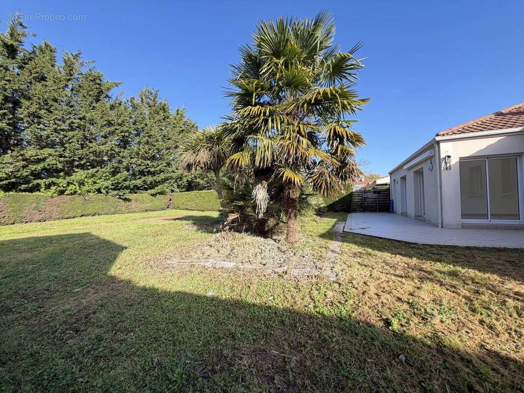 Maison à AIGREFEUILLE-SUR-MAINE