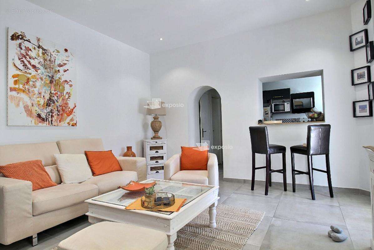 Bas de villa avec jardin - Le Plan du Castellet - 69 m² - 335 000 - photo 6