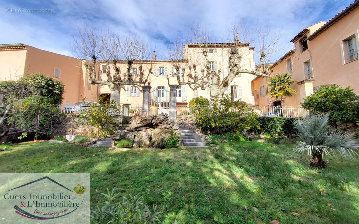 Maison à PUGET-VILLE